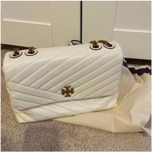 Tory Burch KIRA CHEVRON CONVERTIBLE SHOULDER BAG